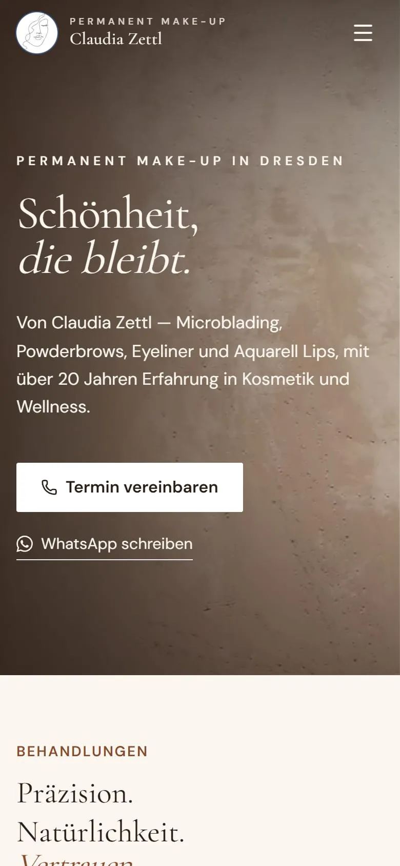 Permanent Make-up Claudia Zettl auf dem Handy